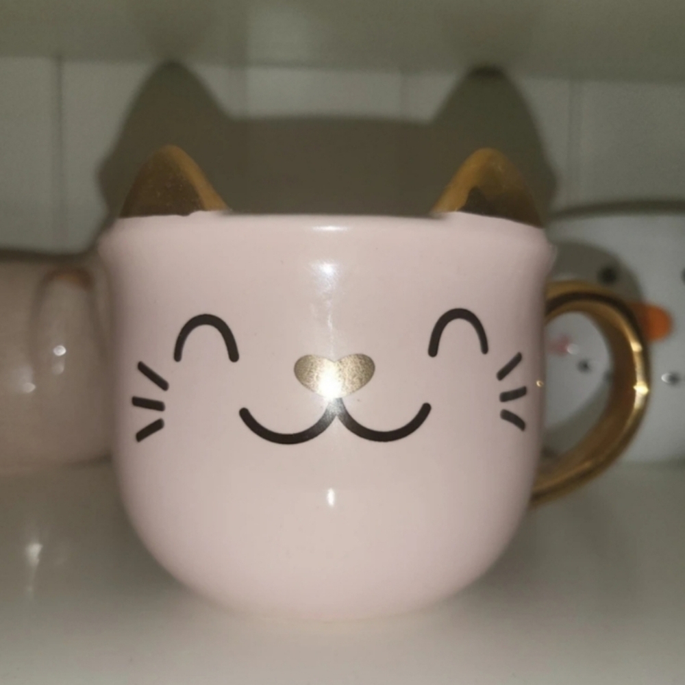 Charming Pink Cat Mug with Gold Details